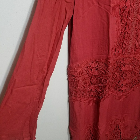 Coral lace open back dress - Picture 2 of 7